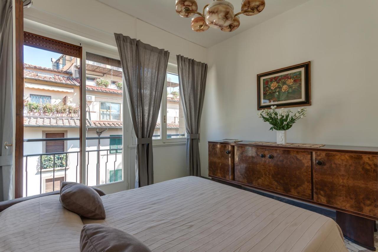 Apartments Florence - Santa Maria Balcony Exterior photo