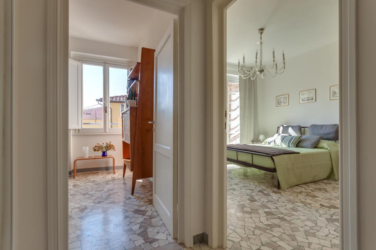 Apartments Florence - Santa Maria Balcony Exterior photo